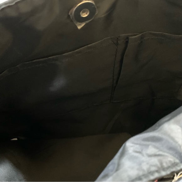 Sanrio Kuromi black tote bag with an ID case - Picture 7 of 10